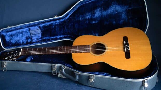 1972 Martin 00-18C