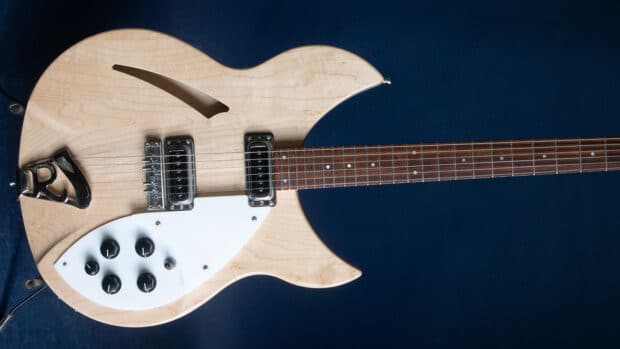 2022 Rickenbacker 330