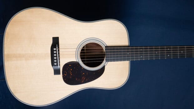 New Martin D-28 Authentic 1937 VTS