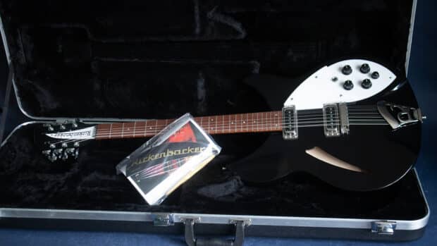 2022 Rickenbacker 330-12
