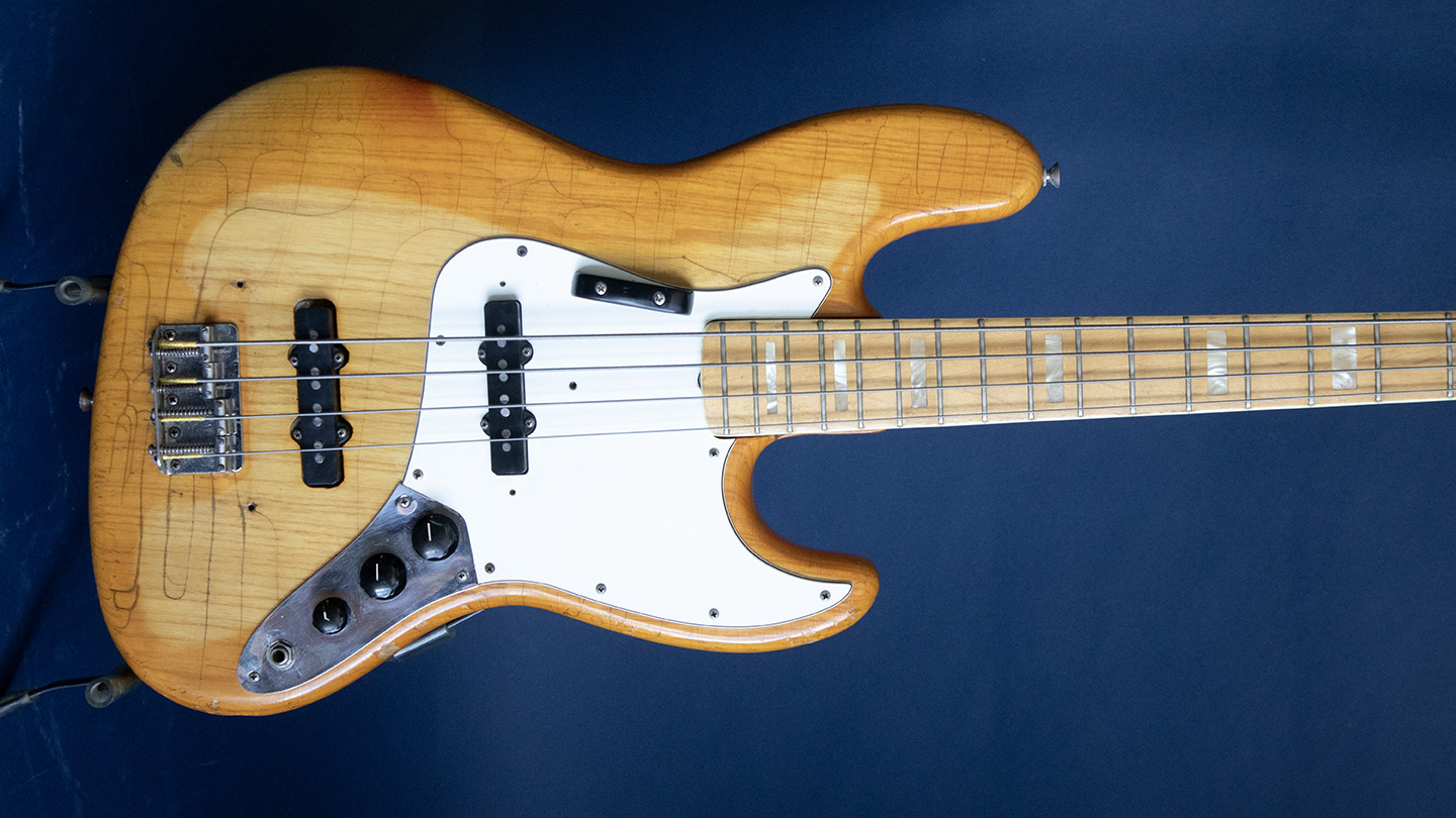 1973 Fender Jazz Bass - Willie's Guitars