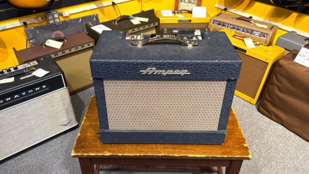 1960 Ampeg J-12 Jet