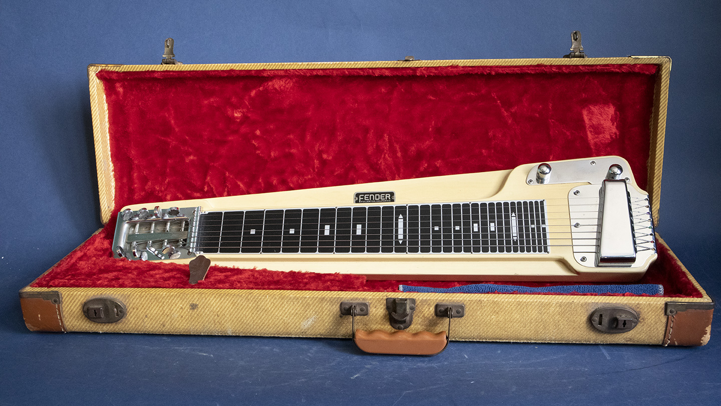 1951 Fender Deluxe 8 - Willie's Guitars