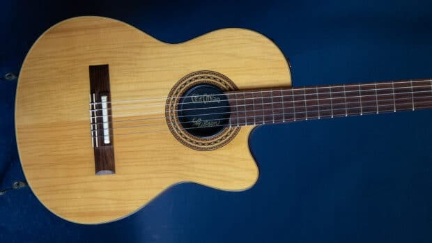 1989 Gibson Chet Atkins CE