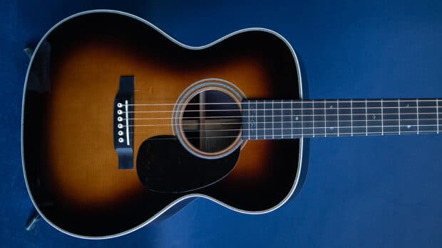 New Martin 000-28EC Sunburst