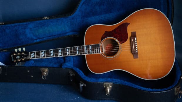 2008 Gibson Hummingbird Artist