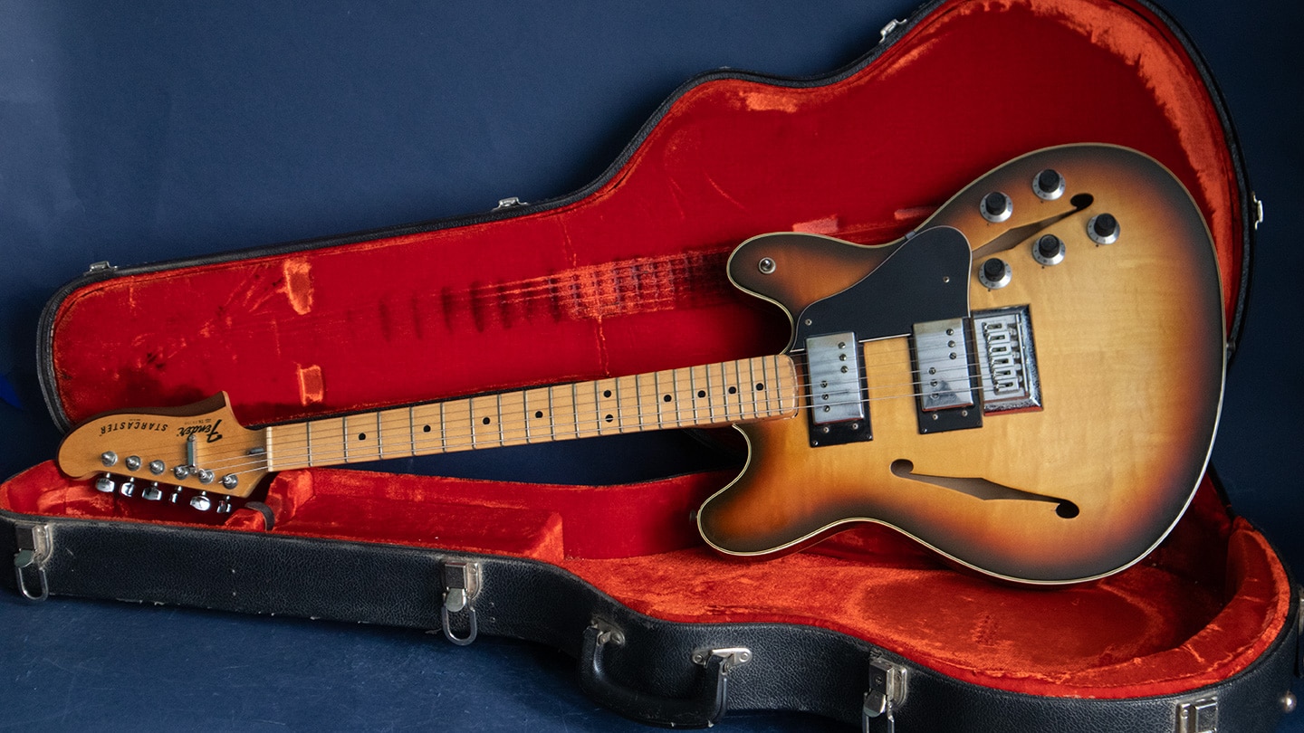1976 Fender Starcaster - Willie's Guitars